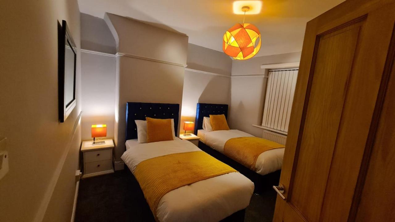 Stunning Holiday Home. Free Parking. Mánchester Exterior foto